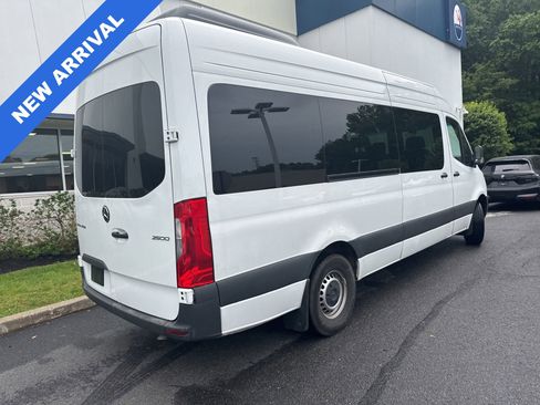 Used 2025 Mercedes-Benz Sprinter 2500 image 2