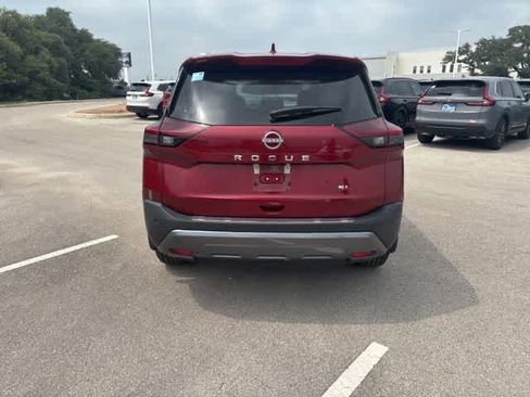 Used 2022 Nissan Rogue SL w/ SL Premium Package FWD image 4