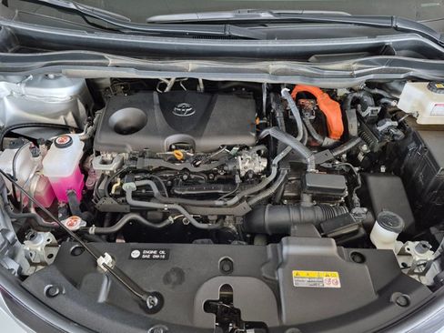 Used 2024 Toyota Sienna Platinum AWD/4WD image 27