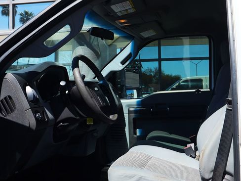 Used 2014 Ford F350 XL w/ Power Equipment Group image 38