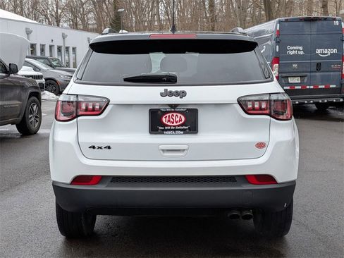 Certified 2022 Jeep Compass Altitude w/ Sun and Sound Group image 4