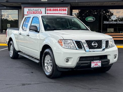 Used 2021 Nissan Frontier SV AWD/4WD image 1