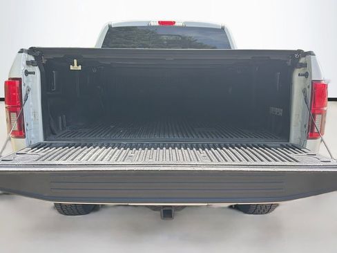 Used 2020 Ford F150 Lariat w/ Equipment Group 502A Luxury AWD/4WD image 28