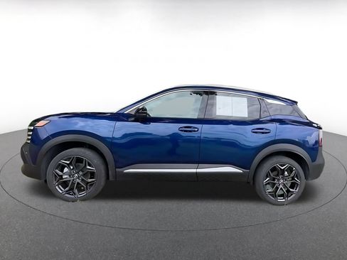 Used 2026 Nissan Kicks SR FWD image 8