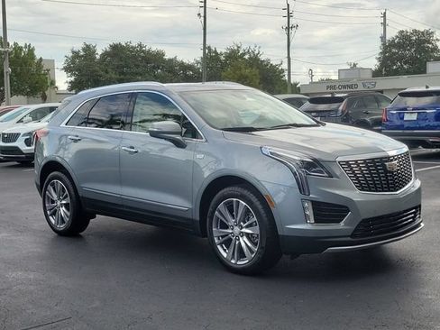 Certified 2024 Cadillac XT5 Premium Luxury FWD image 6