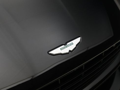 Used 2020 Aston Martin DB11 Volante image 25