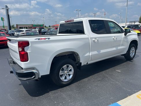 Used 2026 Chevrolet Silverado 1500 LT AWD/4WD image 9
