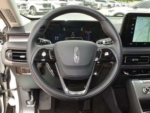 New 2026 Lincoln Aviator 2WD image 23