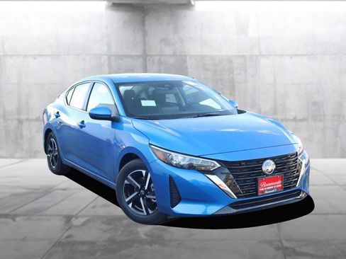 New 2025 Nissan Sentra SV image 2