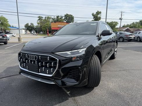 Used 2024 Audi Q8 Premium Plus w/ Premium Plus Package AWD/4WD image 2