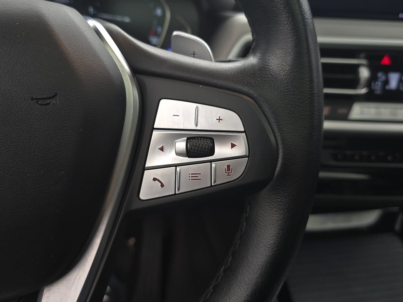 Used 2022 BMW X3 sDrive30i RWD image 15