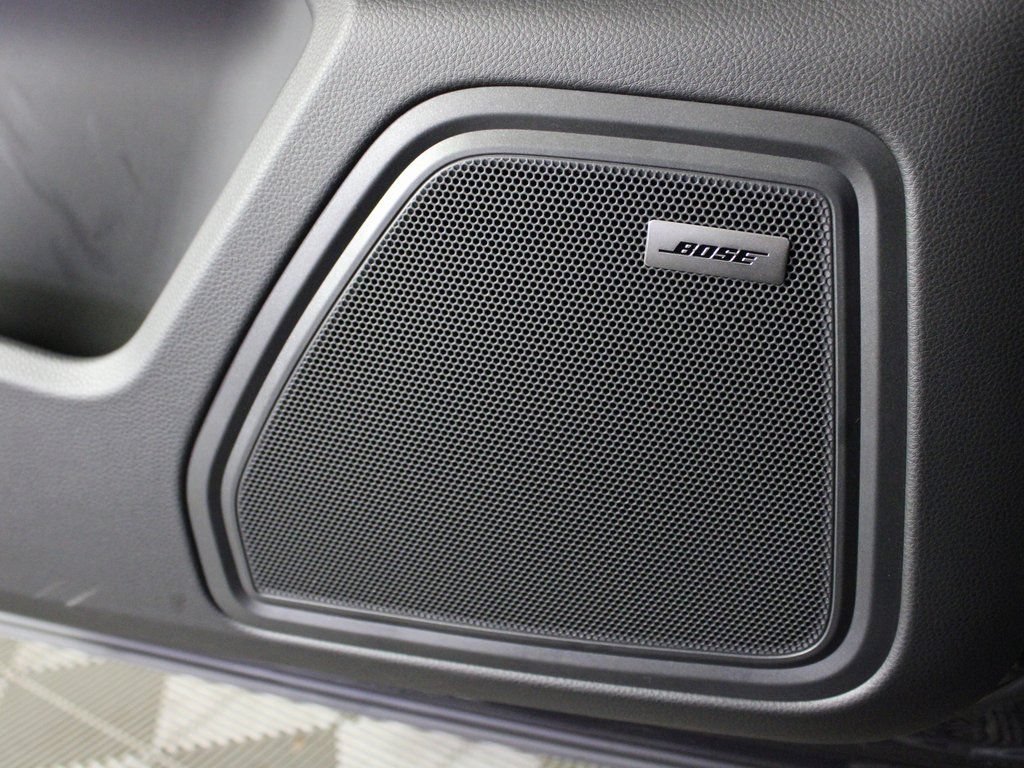Certified 2026 Porsche Macan AWD/4WD image 17