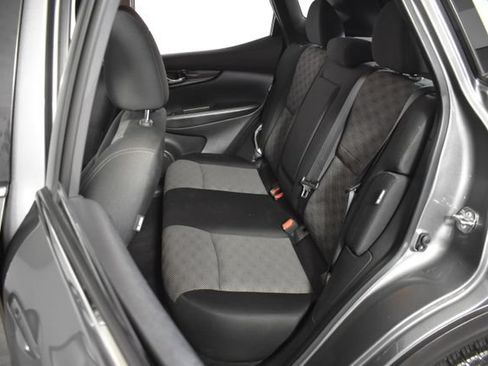 Used 2022 Nissan Rogue Sport SV AWD/4WD image 29