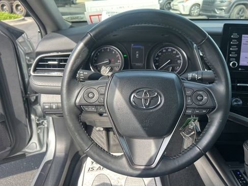 Used 2024 Toyota Camry SE image 20