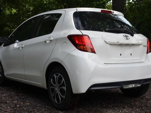 Used 2017 Toyota Yaris L FWD image 5