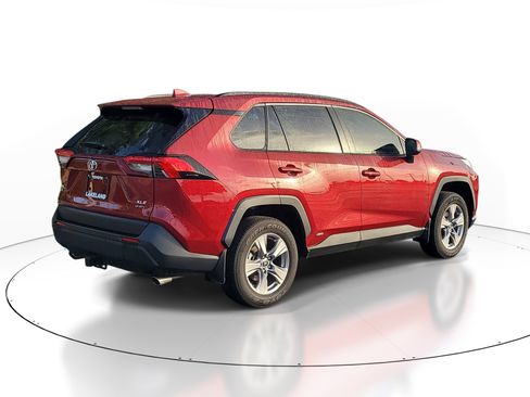 Certified 2025 Toyota RAV4 XLE w/ Convenience Package image 7