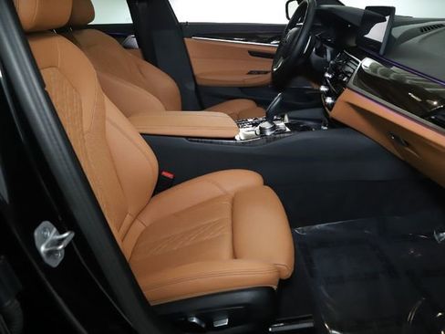 Certified 2023 BMW 530e xDrive 530e iPerformance w/ Premium Package image 34