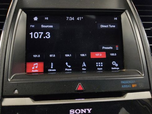 Used 2018 Ford Taurus Limited image 25