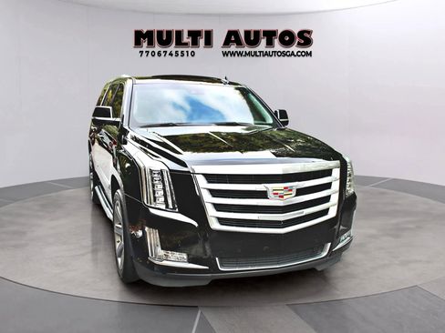 Used 2020 Cadillac Escalade Luxury image 1