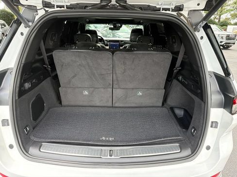 Used 2022 Jeep Grand Cherokee L Summit w/ Luxury Tech Group V RWD image 18