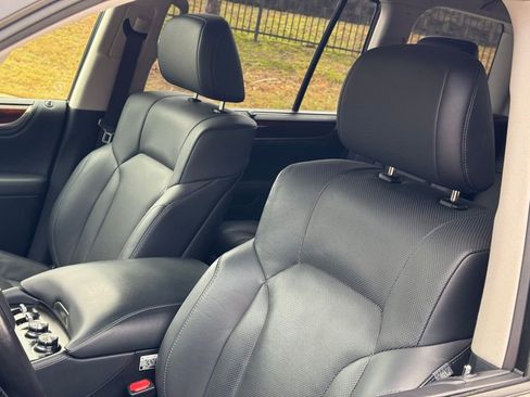 Used 2019 Lexus LX 570 4WD image 21