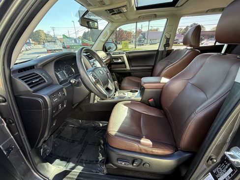 Used 2017 Toyota 4Runner Limited image 16