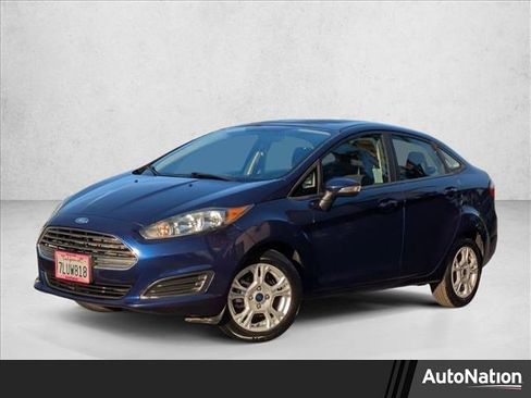 Used 2016 Ford Fiesta SE image 1