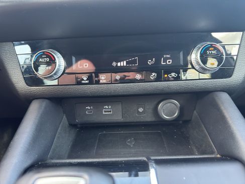 Used 2024 Mitsubishi Outlander SE AWD/4WD image 29