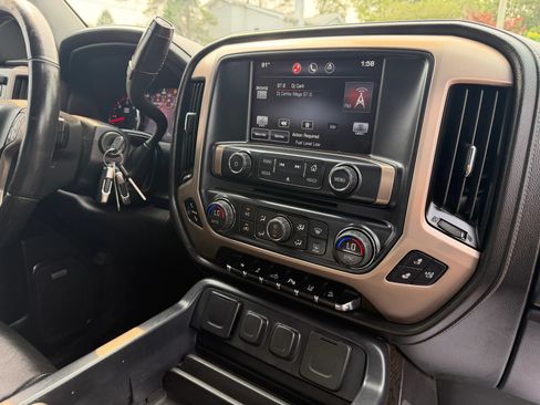 Used 2014 GMC Sierra 1500 Denali w/ Driver Alert Package AWD/4WD image 29