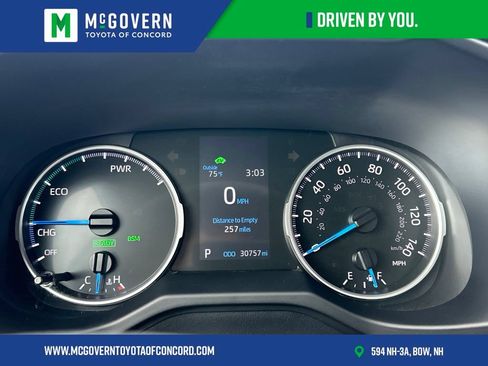 Used 2022 Toyota RAV4 XLE w/ Convenience Package AWD/4WD image 26