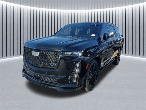 Used 2024 Cadillac Escalade V w/ LPO, ONYX Package image 10