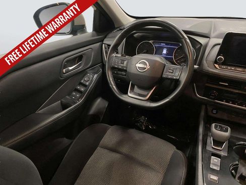 Used 2025 Nissan Rogue SV FWD image 20