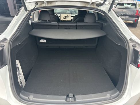 Used 2024 Tesla Model Y Long Range image 30