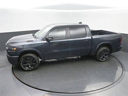 New 2026 RAM 1500 4x4 Crew Cab image 39