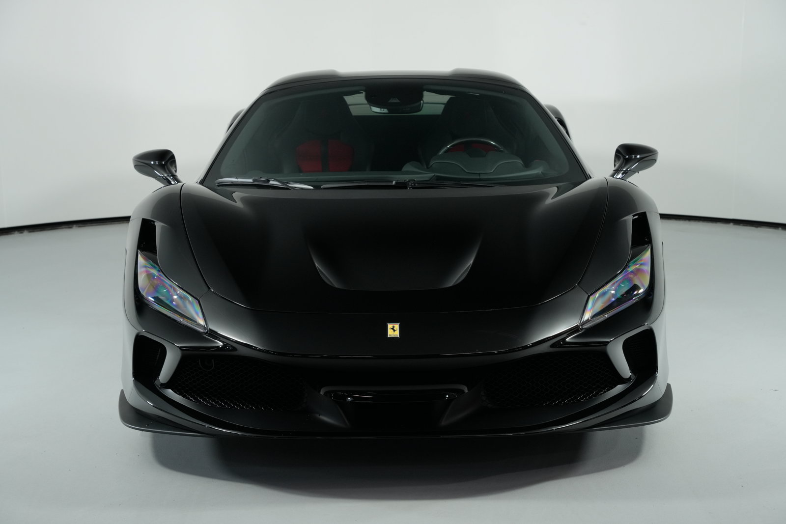 Used 2022 Ferrari F8 Spider RWD image 3