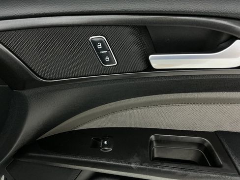 Used 2017 Ford Fusion Sport w/ Equipment Group 401A AWD/4WD image 39