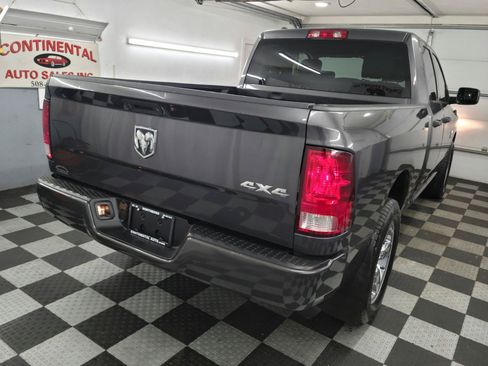 Used 2018 RAM 1500 Express w/ Express Value Package AWD/4WD image 5