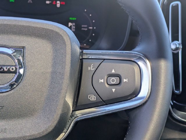 Used 2023 Volvo C40 P8 Recharge Ultimate w/ Protection Package Premier AWD/4WD image 32
