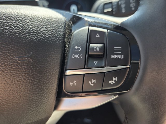 Used 2025 Ford Explorer Platinum w/ Ultimate Package RWD image 31