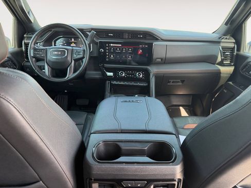 Used 2024 GMC Sierra 2500 AT4 w/ AT4 Premium Plus Package image 6