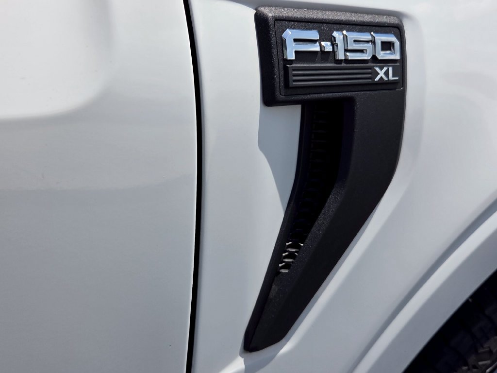 Used 2023 Ford F150 XL w/ XL Chrome Appearance Package AWD/4WD image 14