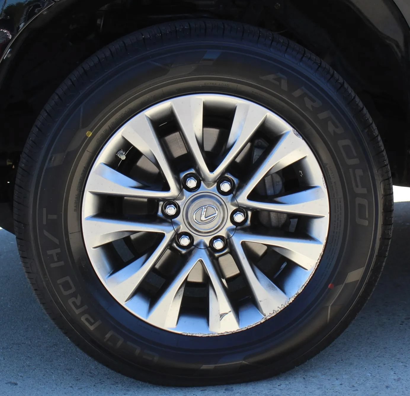 Used 2017 Lexus GX 460 Luxury w/ Preferred Accessory Package AWD/4WD image 9