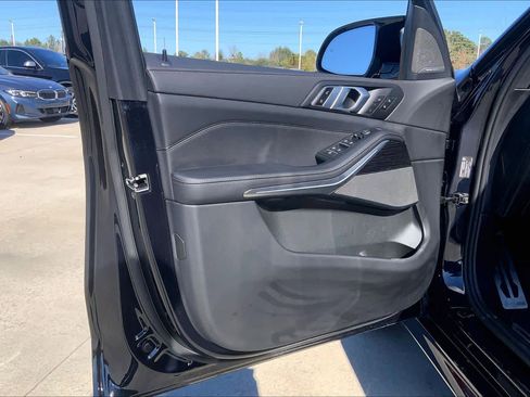 Certified 2025 BMW X5 M60i w/ Executive Package image 25