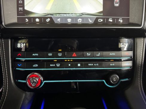 Used 2020 Jaguar F-PACE SVR AWD/4WD image 39