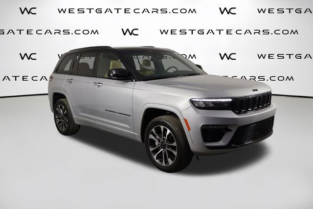 Used 2025 Jeep Grand Cherokee Summit AWD/4WD image 59
