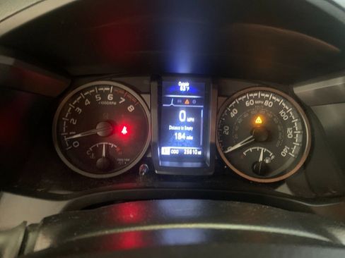 Used 2023 Toyota Tacoma TRD Sport w/ Technology Package AWD/4WD image 29