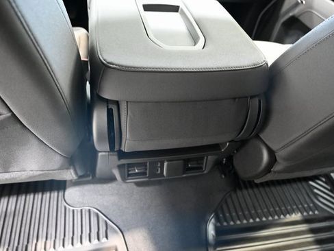 New 2026 GMC Sierra 1500 Elevation image 23