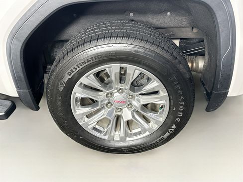 Used 2020 GMC Sierra 1500 Denali w/ Technology Package image 11