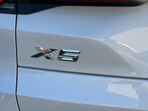 Used 2024 BMW X5 sDrive40i w/ Premium Package image 27