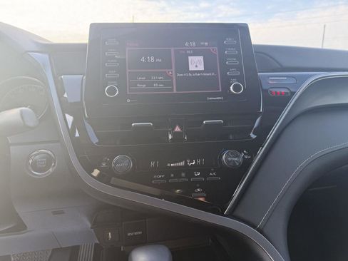 Used 2024 Toyota Camry SE w/ Convenience Package image 19